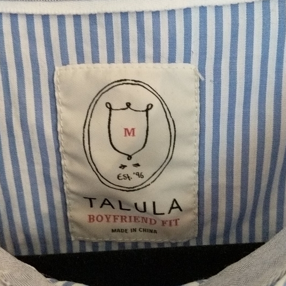 ❤️ AritziaTalula boyfriend fit shirt - Picture 3 of 5